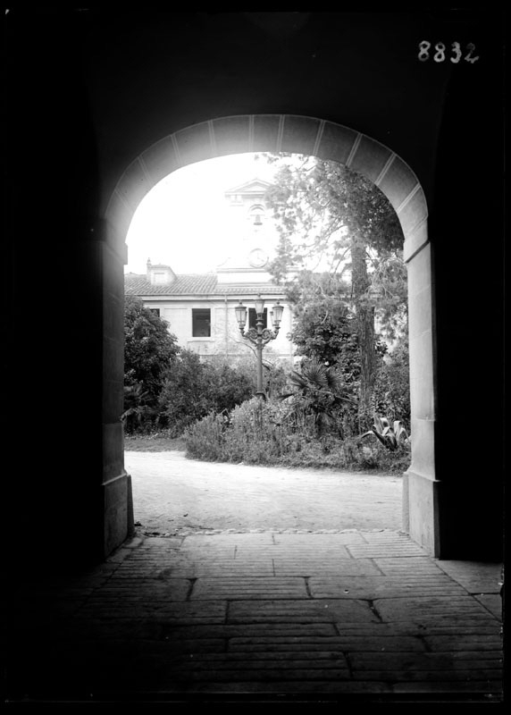 Patio del jardn de las Caballerizas Reales