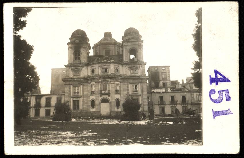 La Granja de San Ildefonso. Fachada de la colegiata