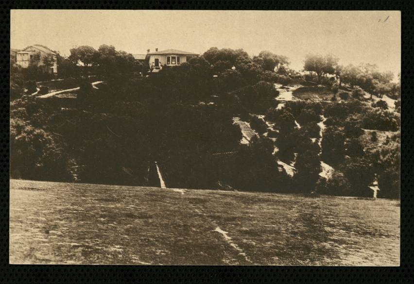 Club de Puerta de Hierro. Perspectiva del chalet desde el green del agujero uno