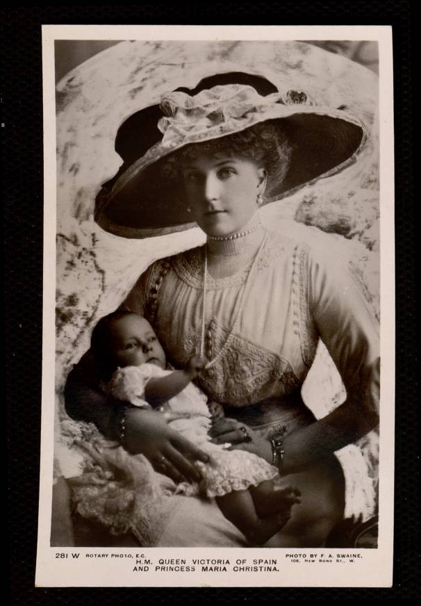 H.M. Queen Victoria of Spain and Princess Mara Christina