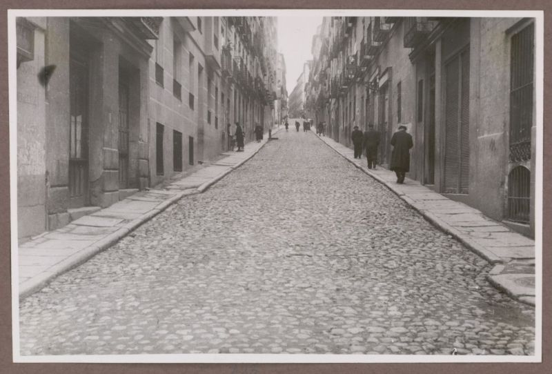 Calle de Zurita empedrada